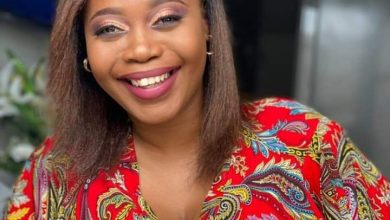Nombuso enjoying her whirlwind romance with the mic on Vuma FM